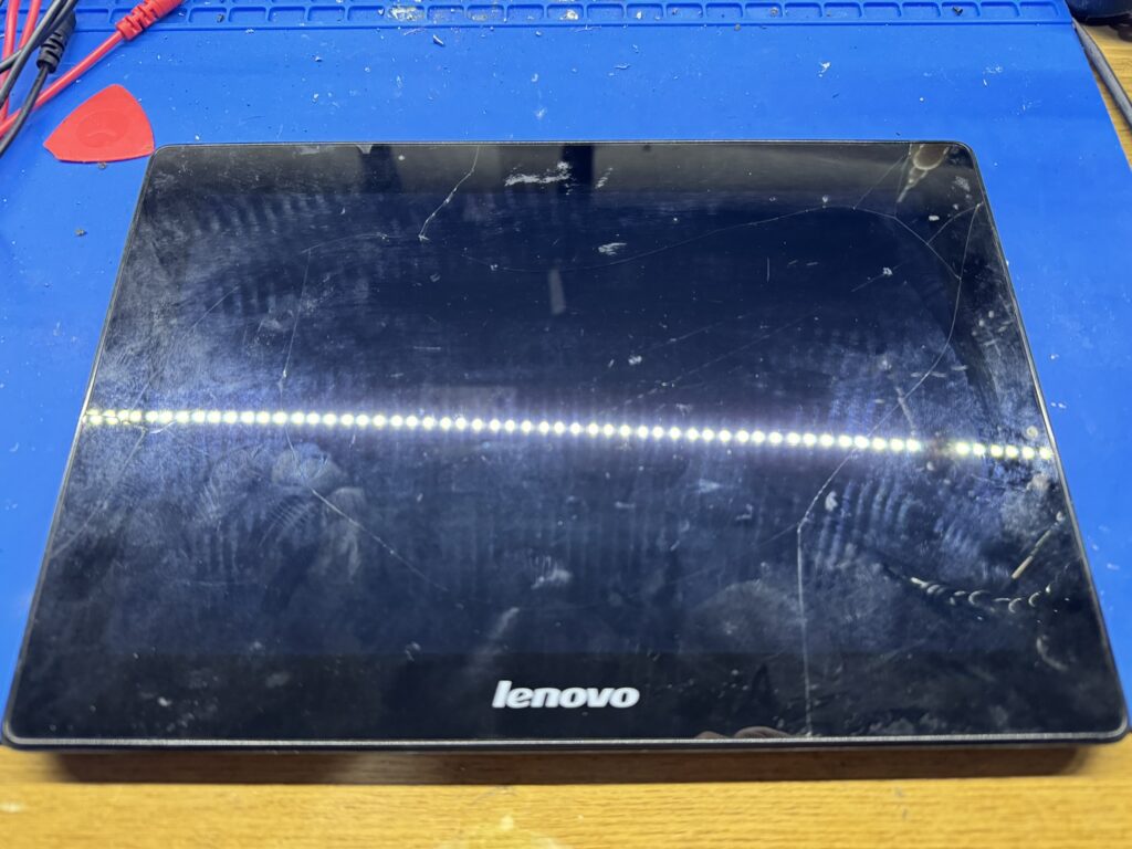 Вид Lenovo 6000-H спереди